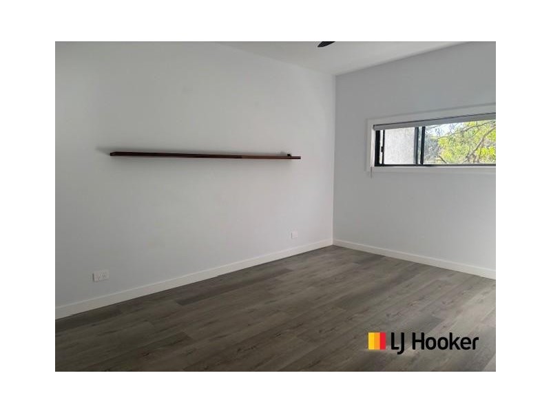 8 Point Parade, Congo NSW 2537