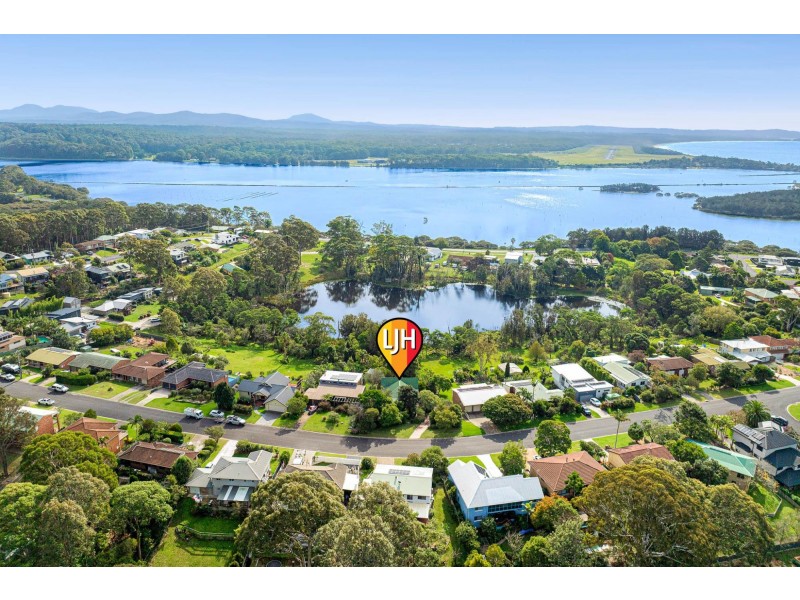 26 Dell Parade, Moruya Heads NSW 2537