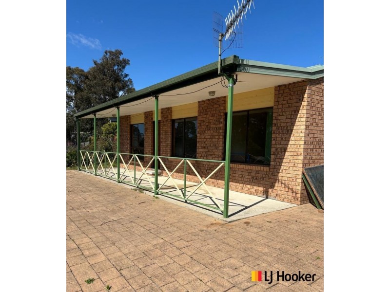 4 Hazel Road, Moruya Heads NSW 2537