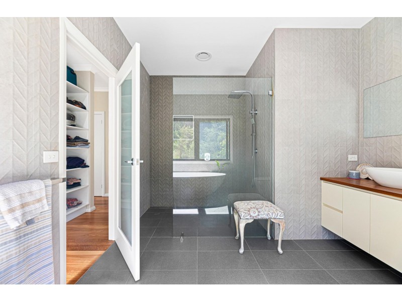 44 Narambi Close, Moruya NSW 2537