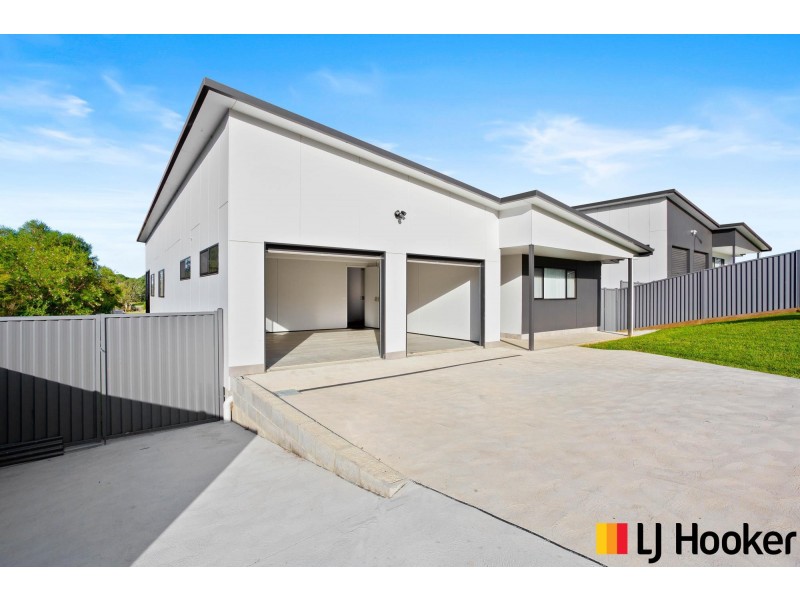 5 Swan Ridge Place, Moruya NSW 2537