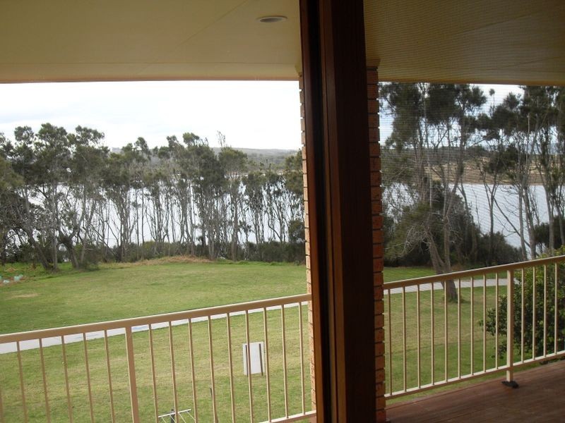 13 Chauvel Crescent, Tuross Head NSW 2537