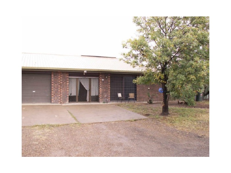 Unit 3 4 Anne St, Moree NSW 2400