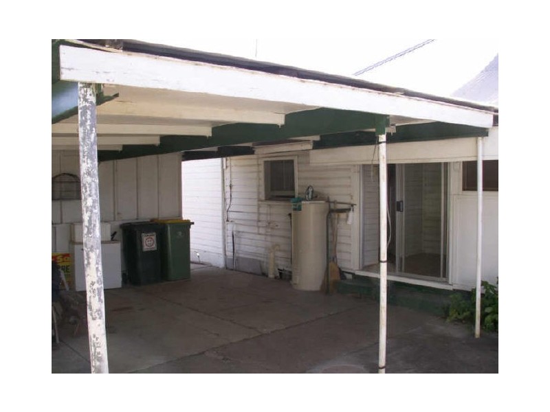 7 Railway Parade, Gravesend NSW 2401