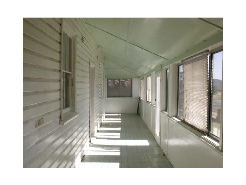 7 Railway Parade, Gravesend NSW 2401