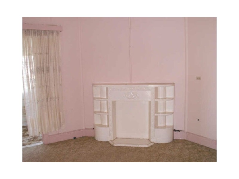 7 Railway Parade, Gravesend NSW 2401