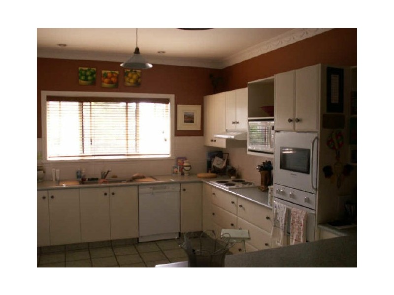 4 Melaleuca Cl, Moree NSW 2400