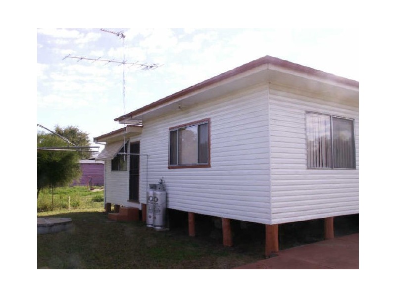 51 Railway Parade, Gravesend NSW 2401