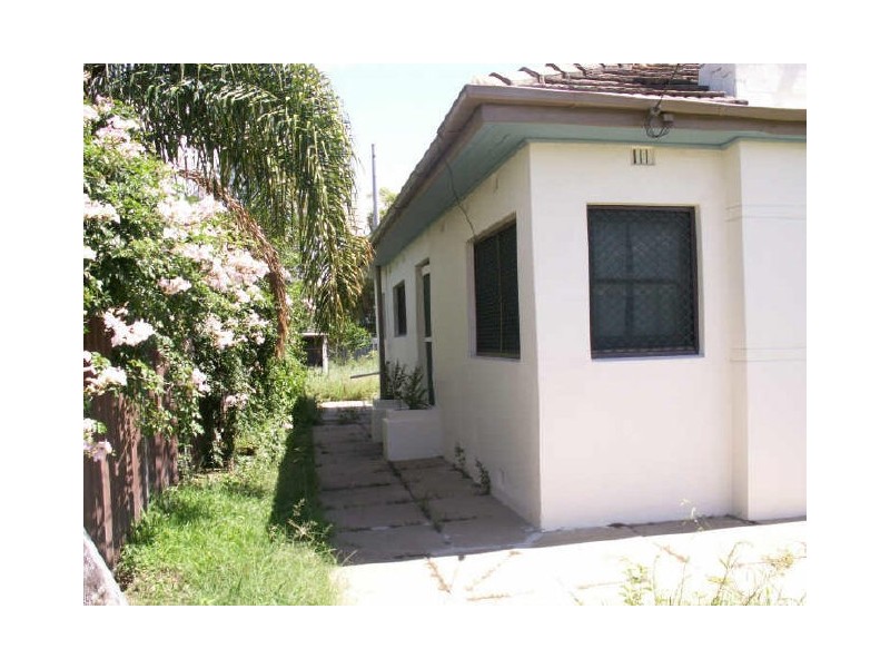 6 Adelaide, Moree NSW 2400