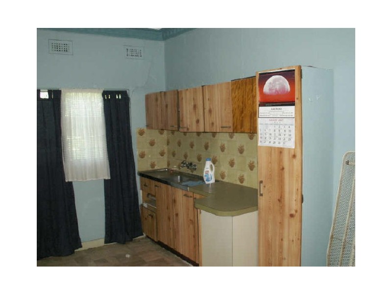 6 Adelaide, Moree NSW 2400