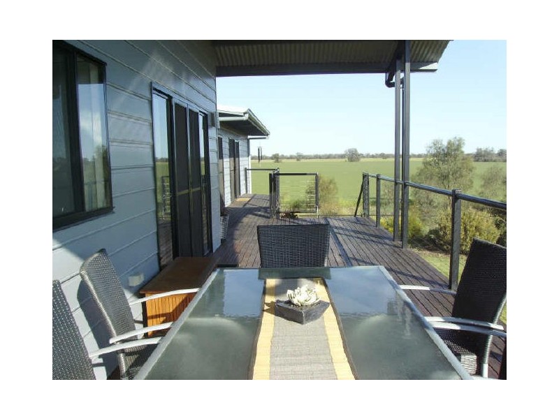 15 Waratah, Moree NSW 2400
