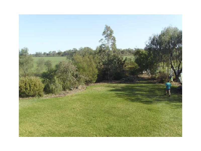 15 Waratah, Moree NSW 2400