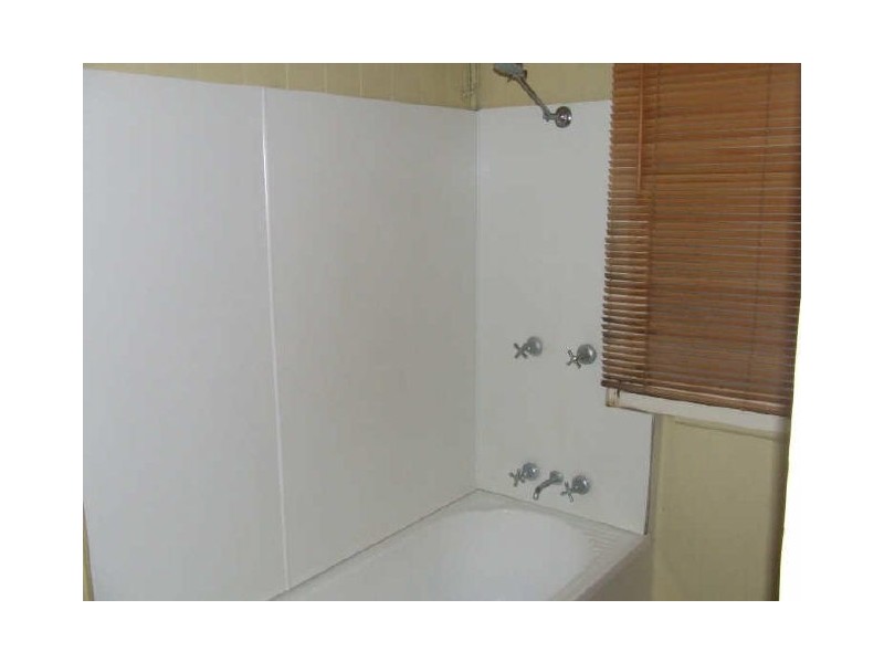 2 David, Moree NSW 2400