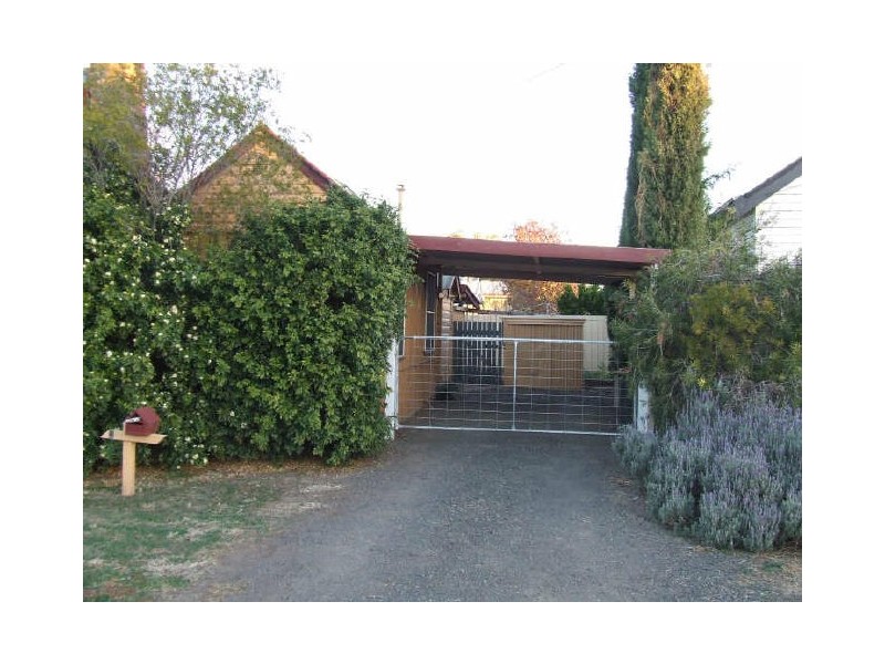 2 David, Moree NSW 2400