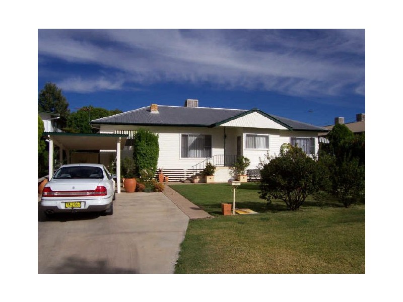 11 lucksall, Moree NSW 2400
