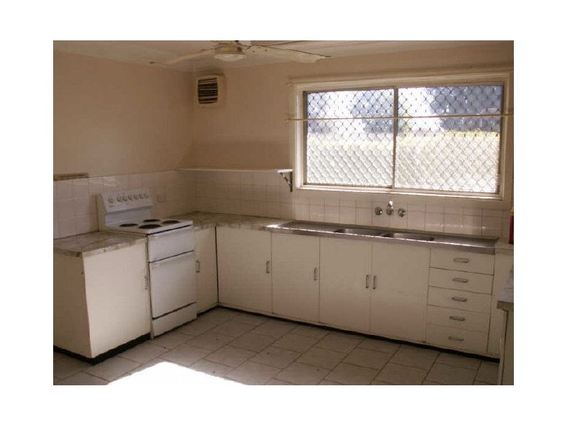 26 James, Moree NSW 2400