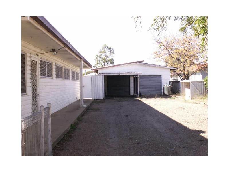 26 James, Moree NSW 2400