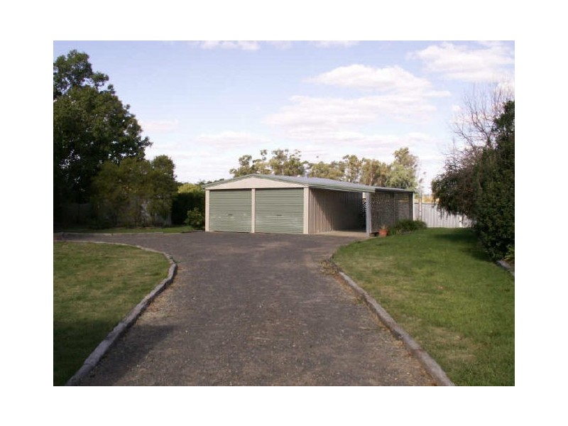 12 Loren, Moree NSW 2400
