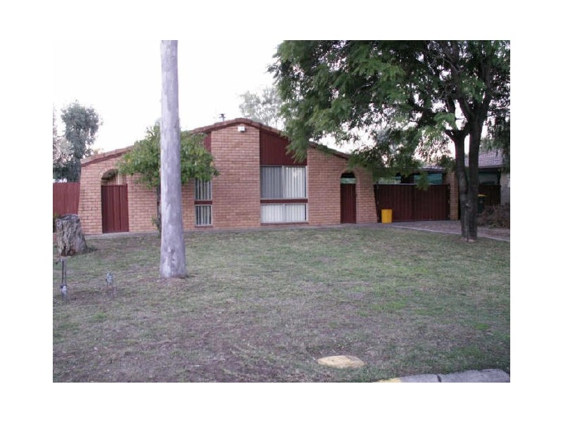 4 Acacia, Moree NSW 2400