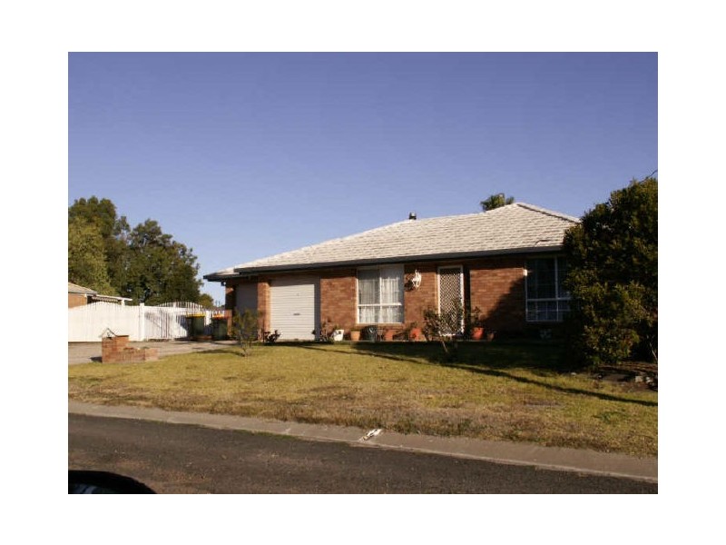 14 Loren, Moree NSW 2400