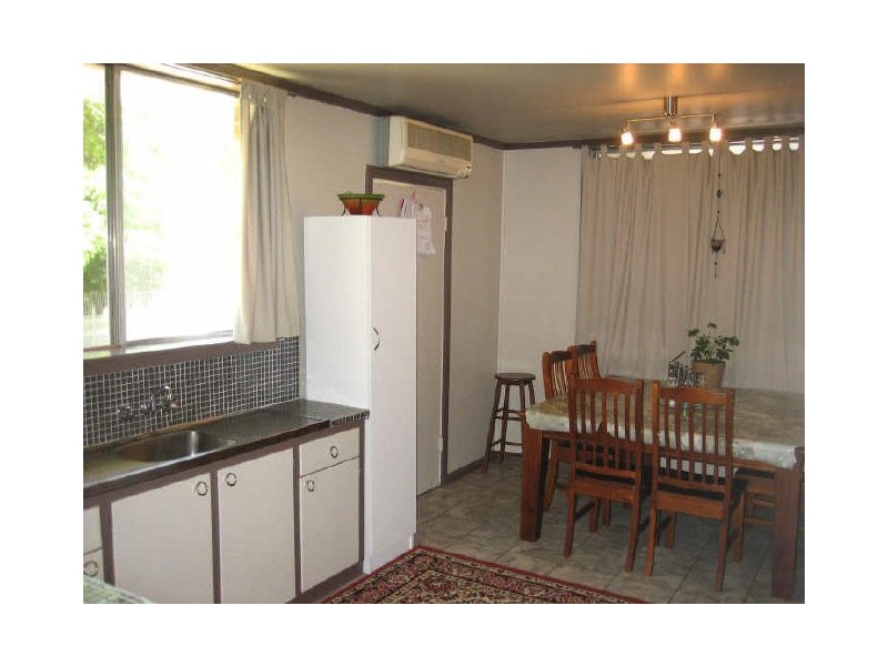 21 Delander, Moree NSW 2400