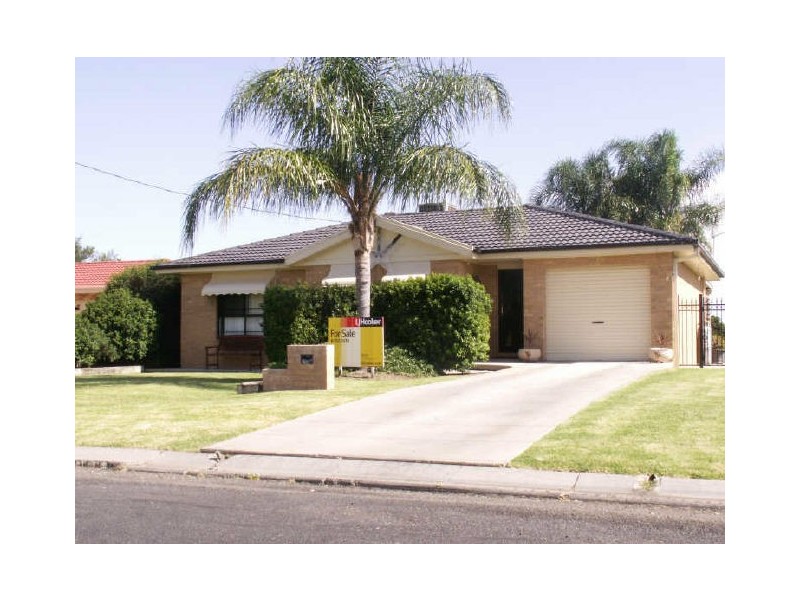 2 Rosewood, Moree NSW 2400