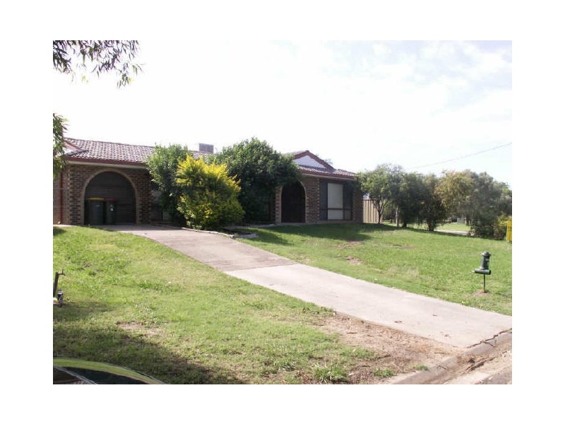 2 Jacaranda, Moree NSW 2400