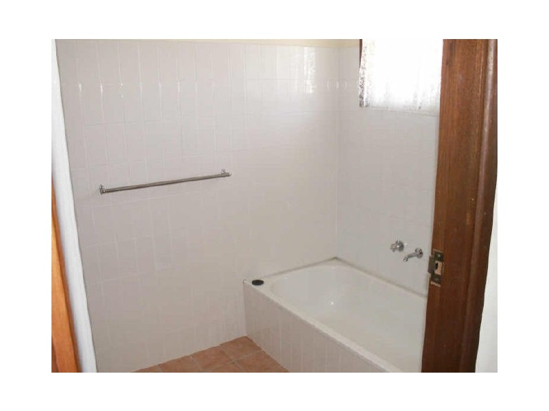 2 Jacaranda, Moree NSW 2400