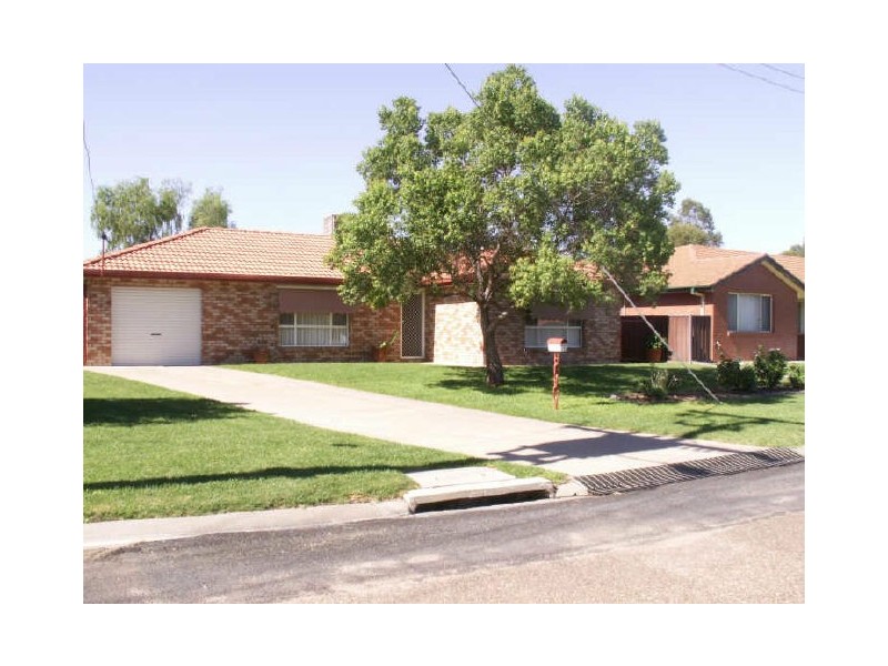 16 loren, Moree NSW 2400