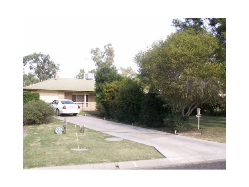 4 Callaille, Moree NSW 2400