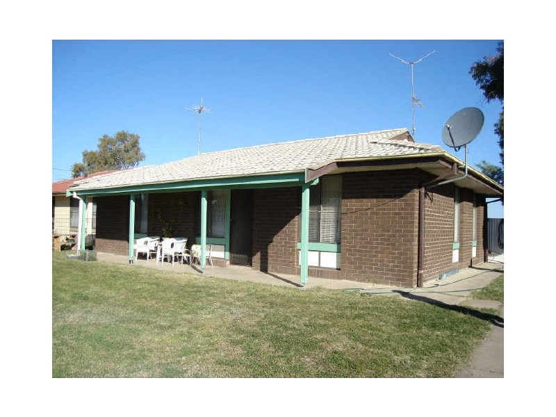 15 Dingwall Place, Moree NSW 2400