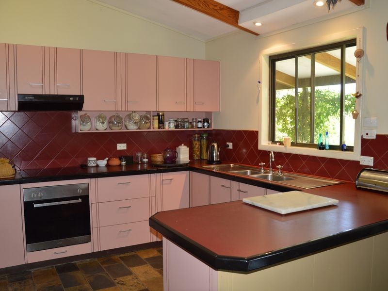 42 Lindsay Road, North Rothbury NSW 2335