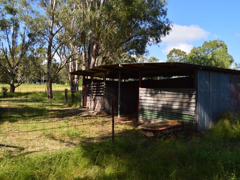 42 Lindsay Road, North Rothbury NSW 2335