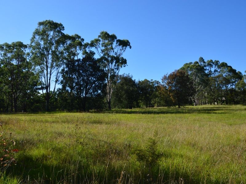 42 Lindsay Road, North Rothbury NSW 2335