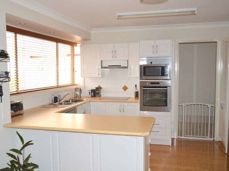 2 Douglas Place, Singleton NSW 2330