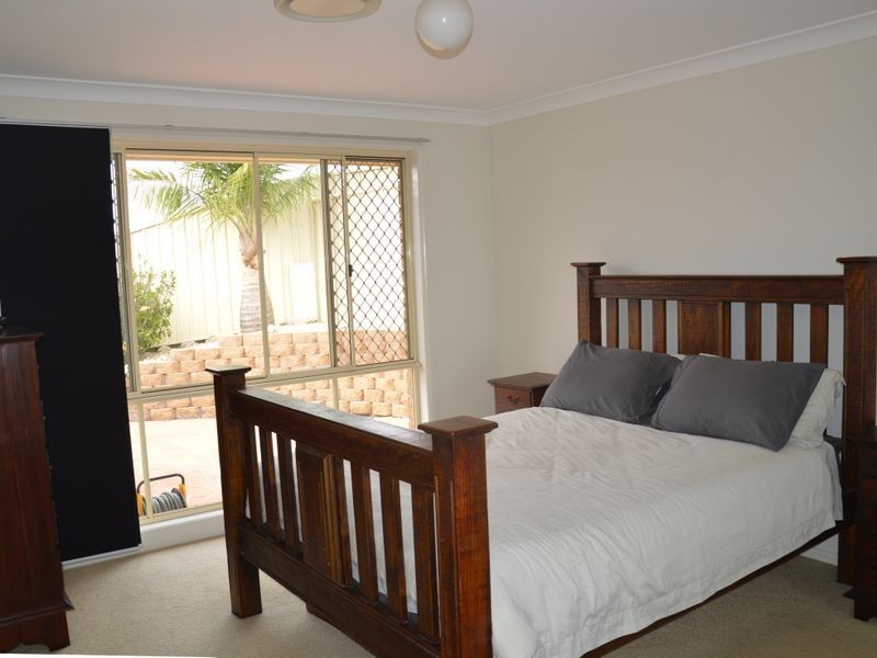 2 Douglas Place, Singleton NSW 2330