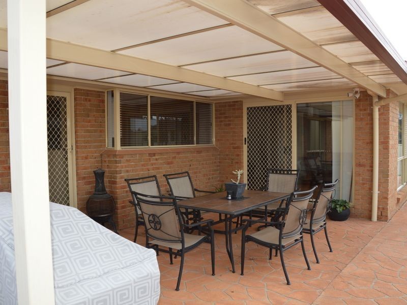 2 Douglas Place, Singleton NSW 2330