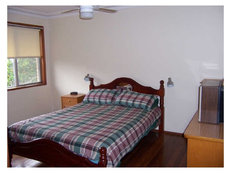 2 West Cranston Avenue, Singleton NSW 2330