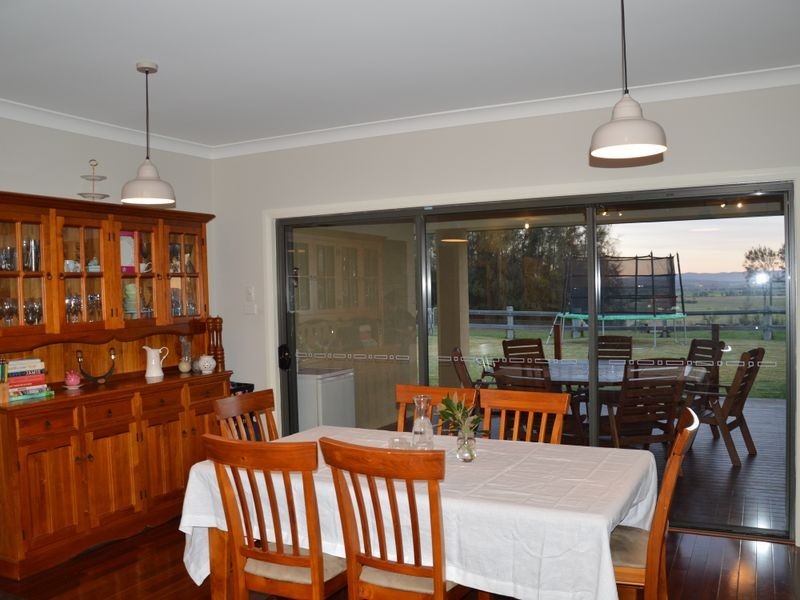 39 Llanrian Drive, Singleton NSW 2330