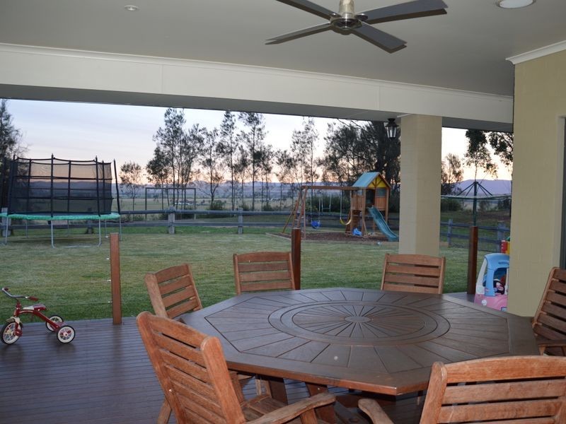 39 Llanrian Drive, Singleton NSW 2330
