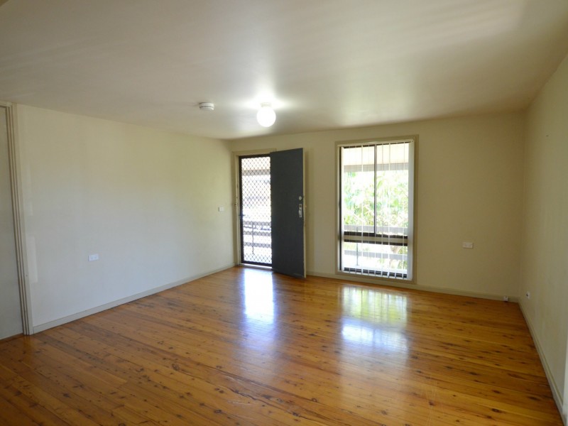 2 Oxley Avenue, Singleton Heights NSW 2330