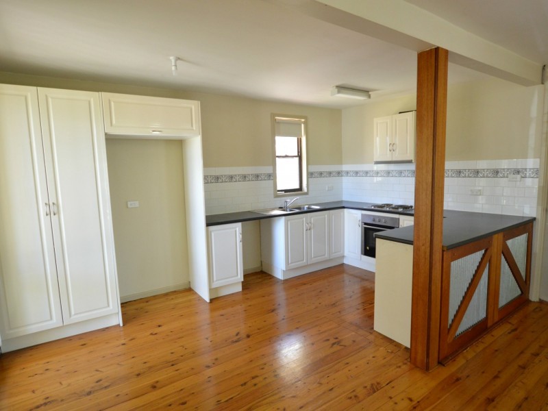 2 Oxley Avenue, Singleton Heights NSW 2330