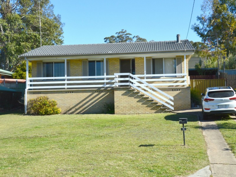 8 Wakehurst Crescent, Singleton NSW 2330