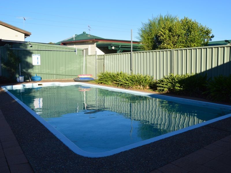15 Orchard Avenue, Singleton NSW 2330