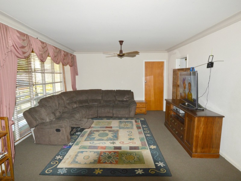 11 Doyle Street, Singleton NSW 2330