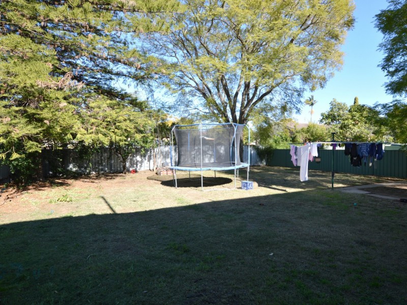 11 Doyle Street, Singleton NSW 2330