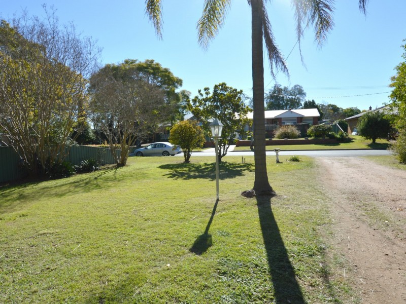 11 Doyle Street, Singleton NSW 2330