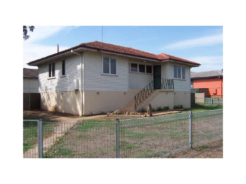 14 Greenwood Avenue, Singleton NSW 2330