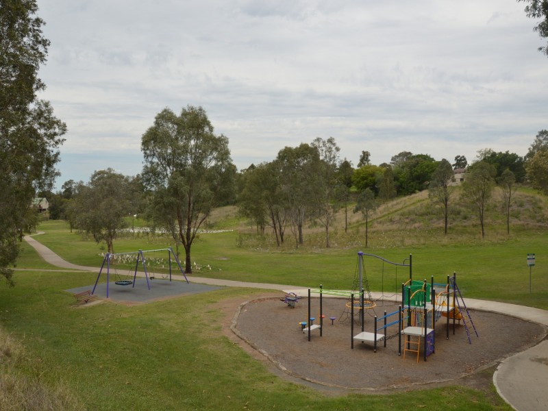 41 Robinson Way, Singleton NSW 2330