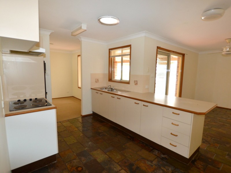 47 Wilmot Place, Singleton NSW 2330